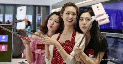 宝妈兼zhi在家聊天賺米，一天300+很轻松，每月收入远超上班族!